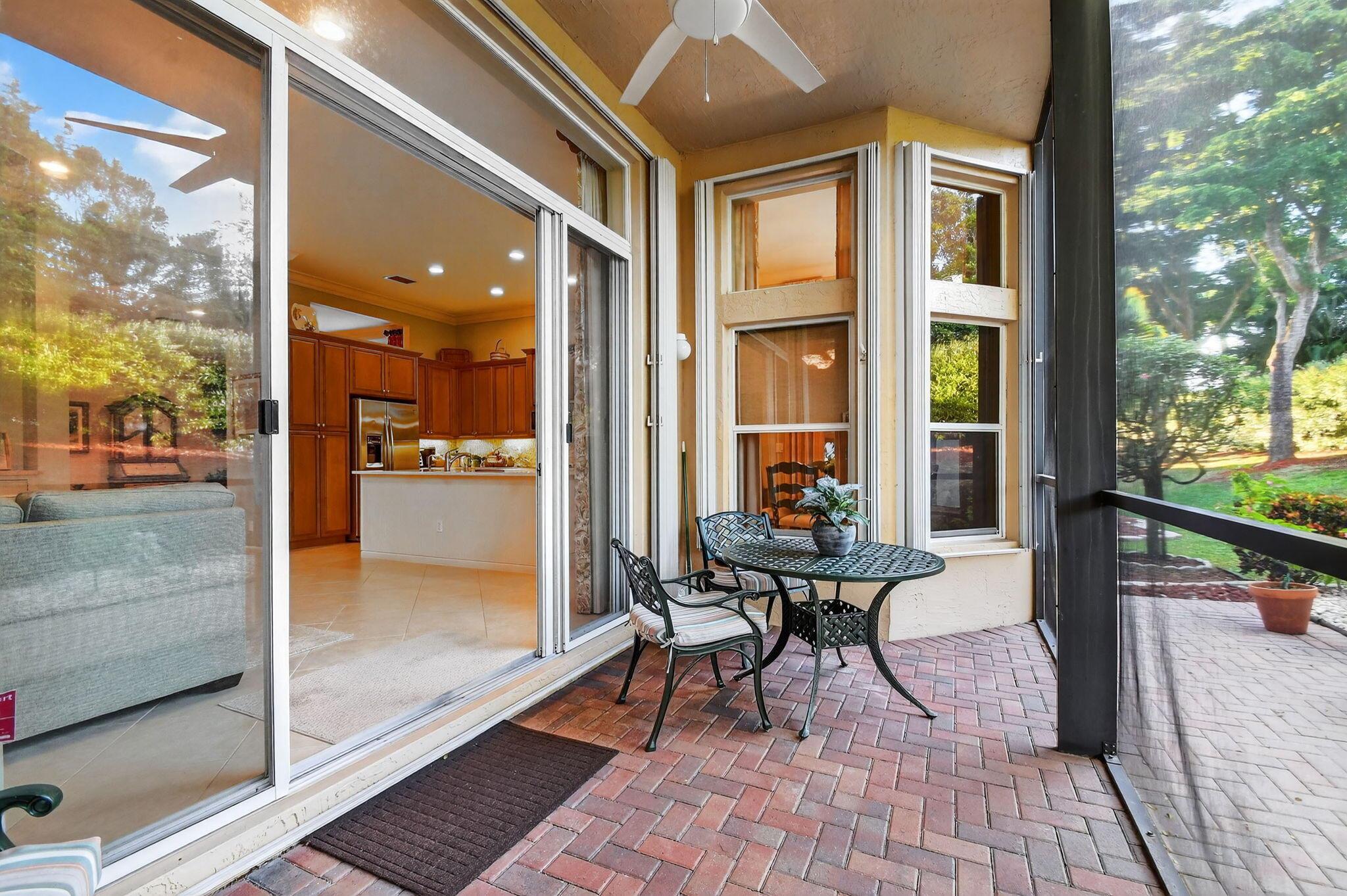 VALENCIA POINTE 1 - Residential