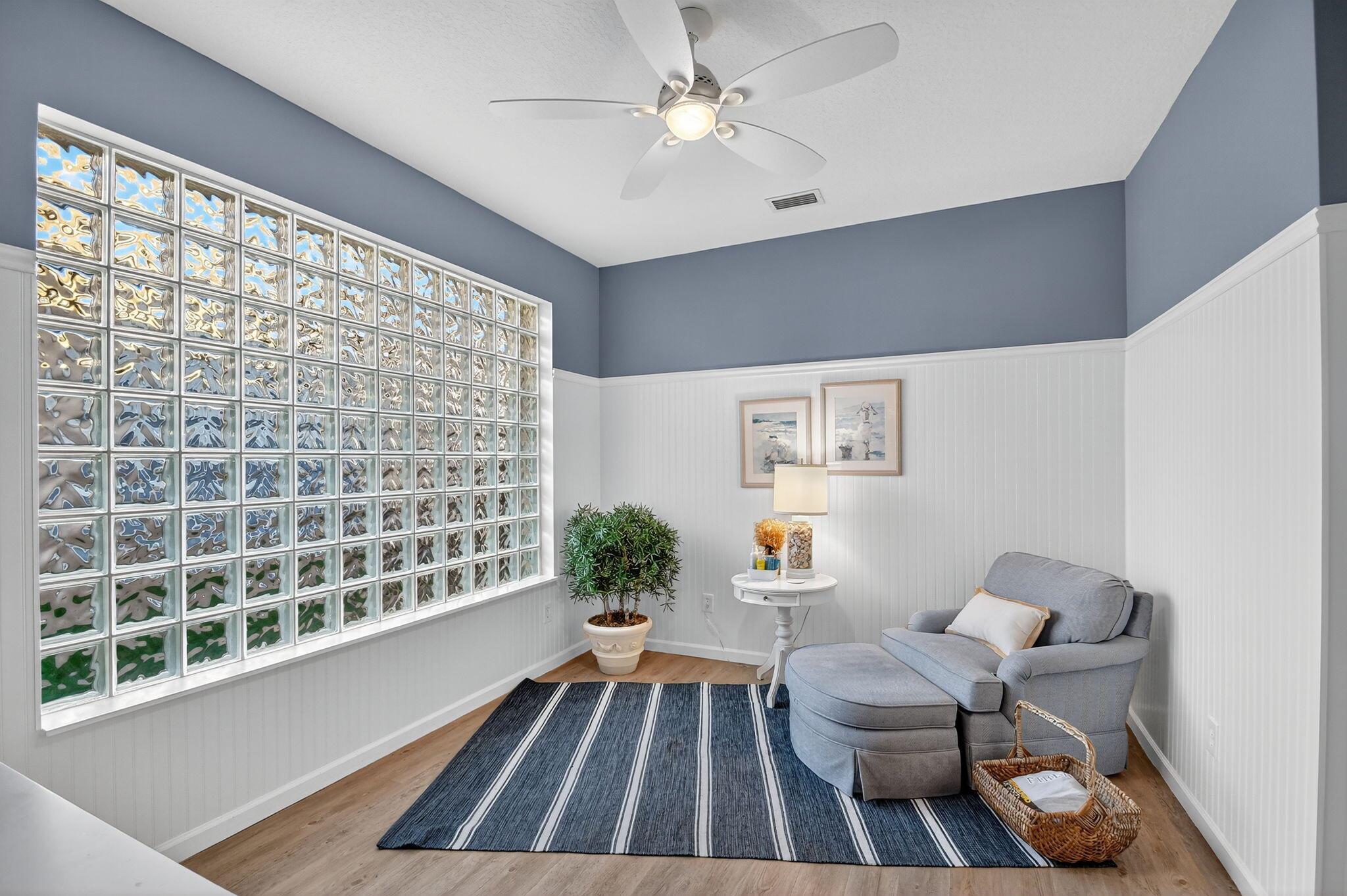 VALENCIA POINTE 1 - Residential