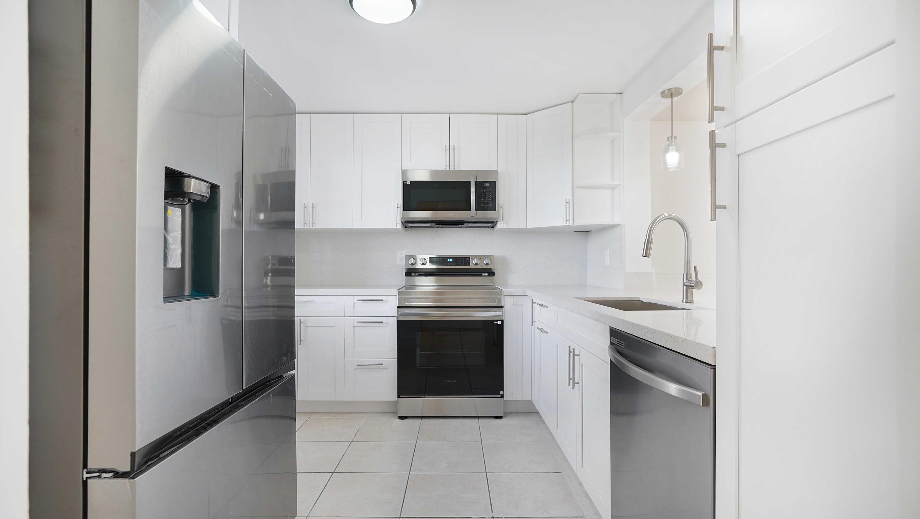 MEADOWBROOK LAKES - Residential Lease