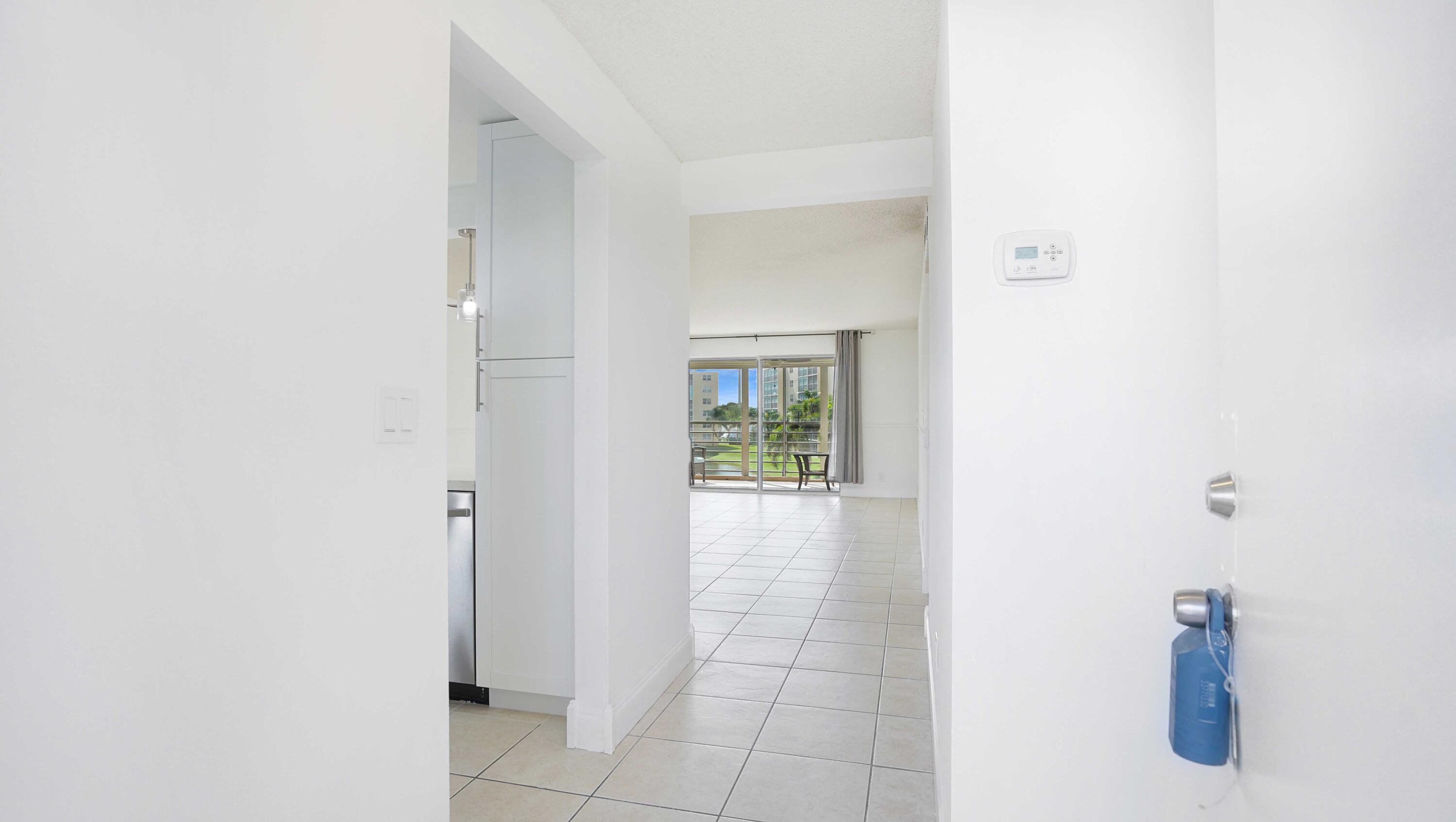 MEADOWBROOK LAKES - Residential Lease