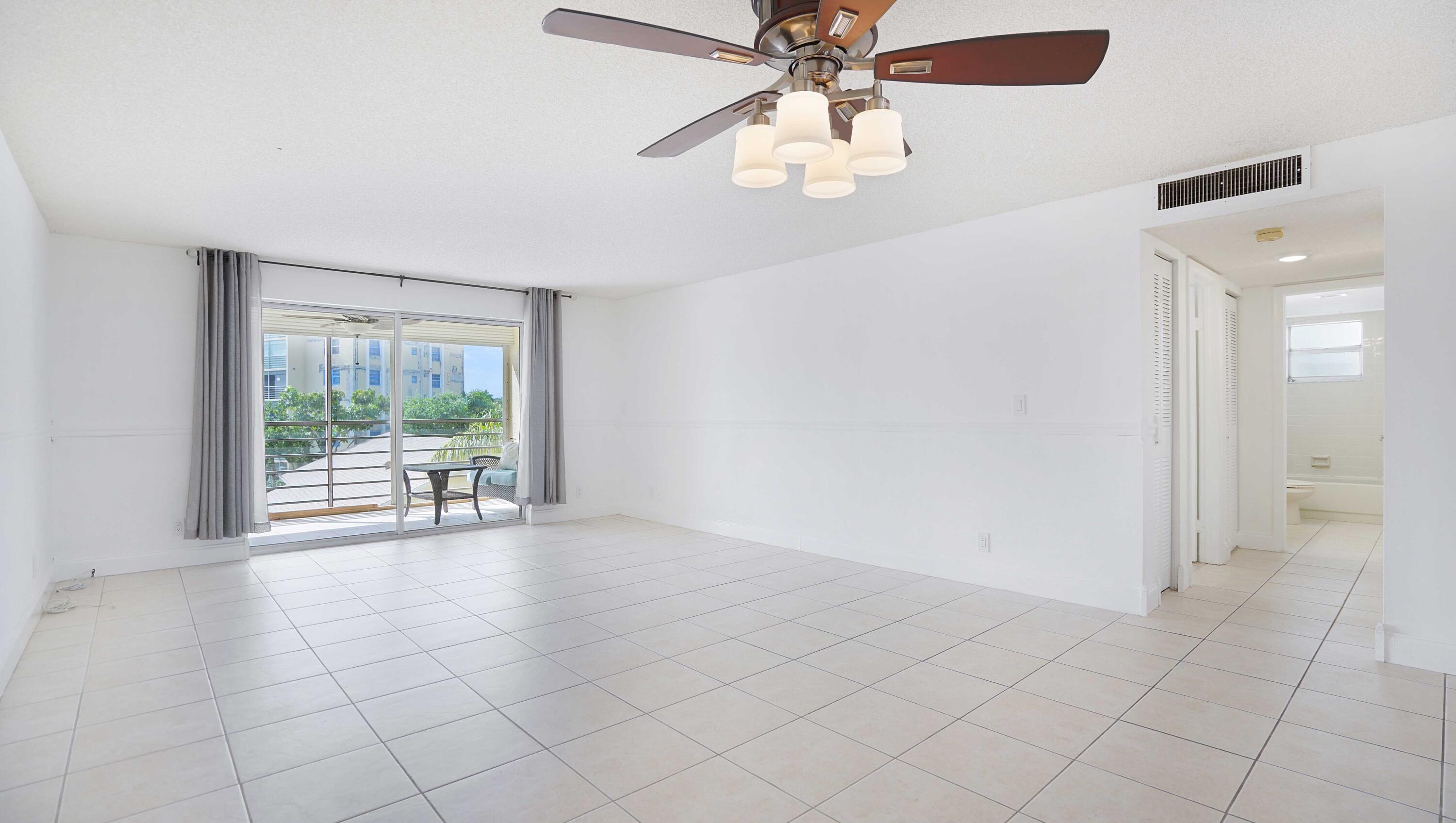 MEADOWBROOK LAKES - Residential Lease