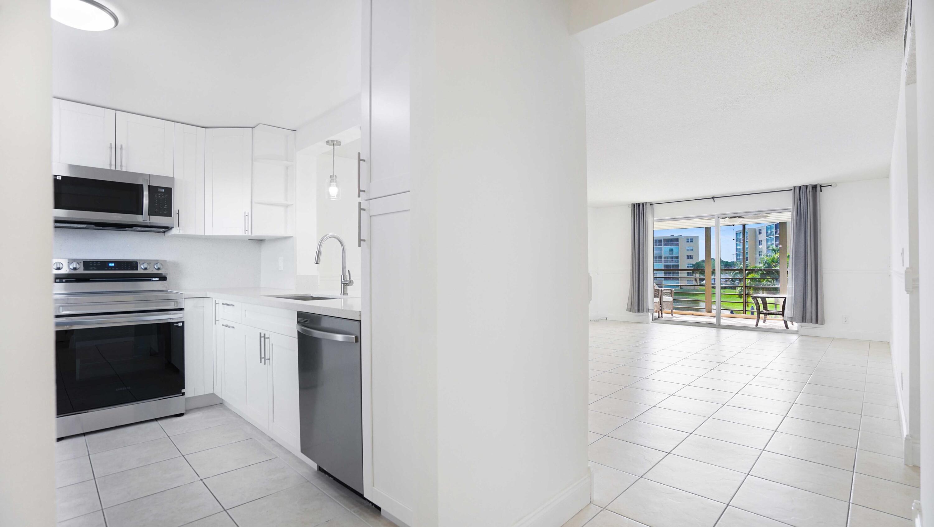 MEADOWBROOK LAKES - Residential Lease