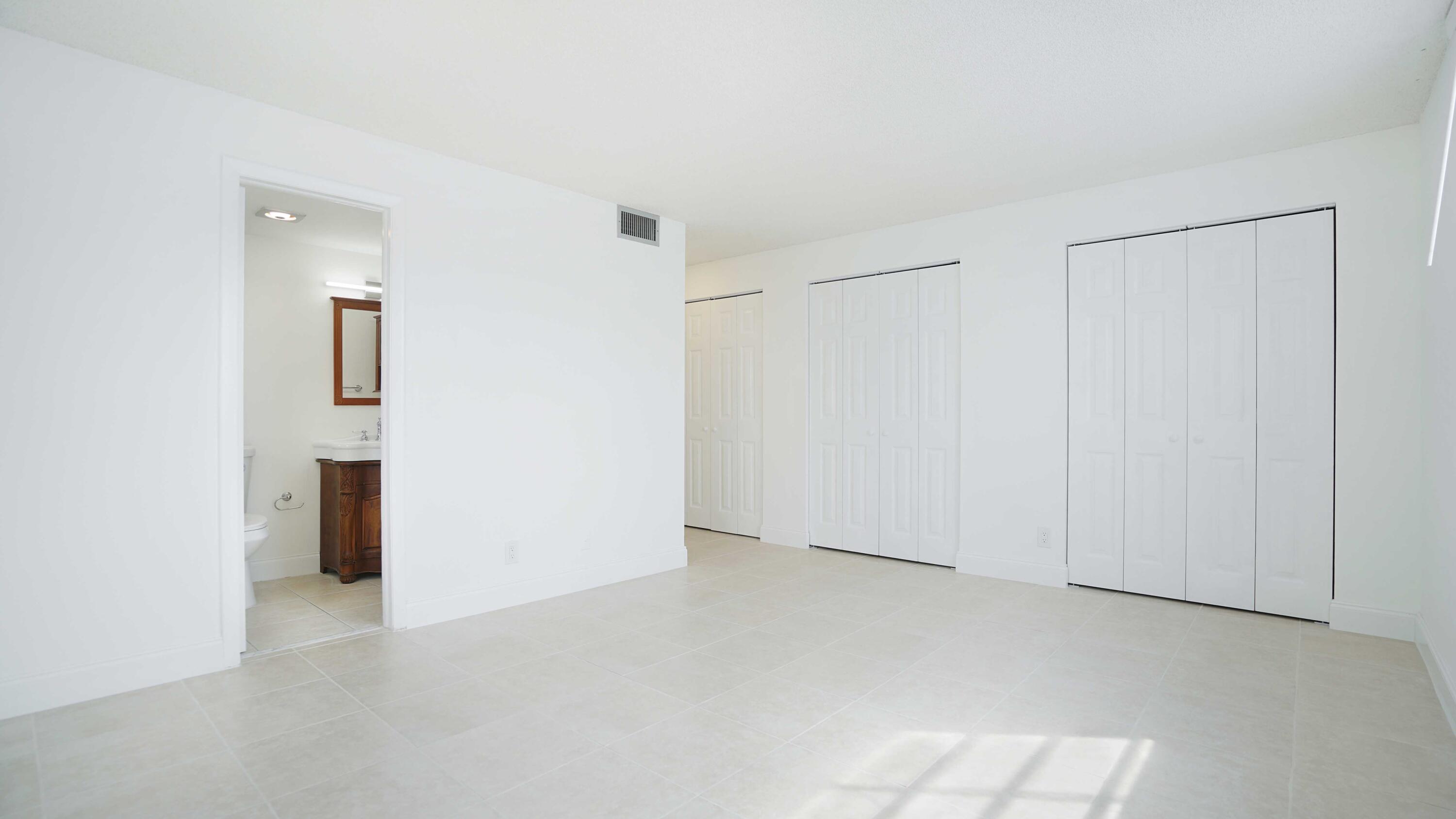 MEADOWBROOK LAKES - Residential Lease