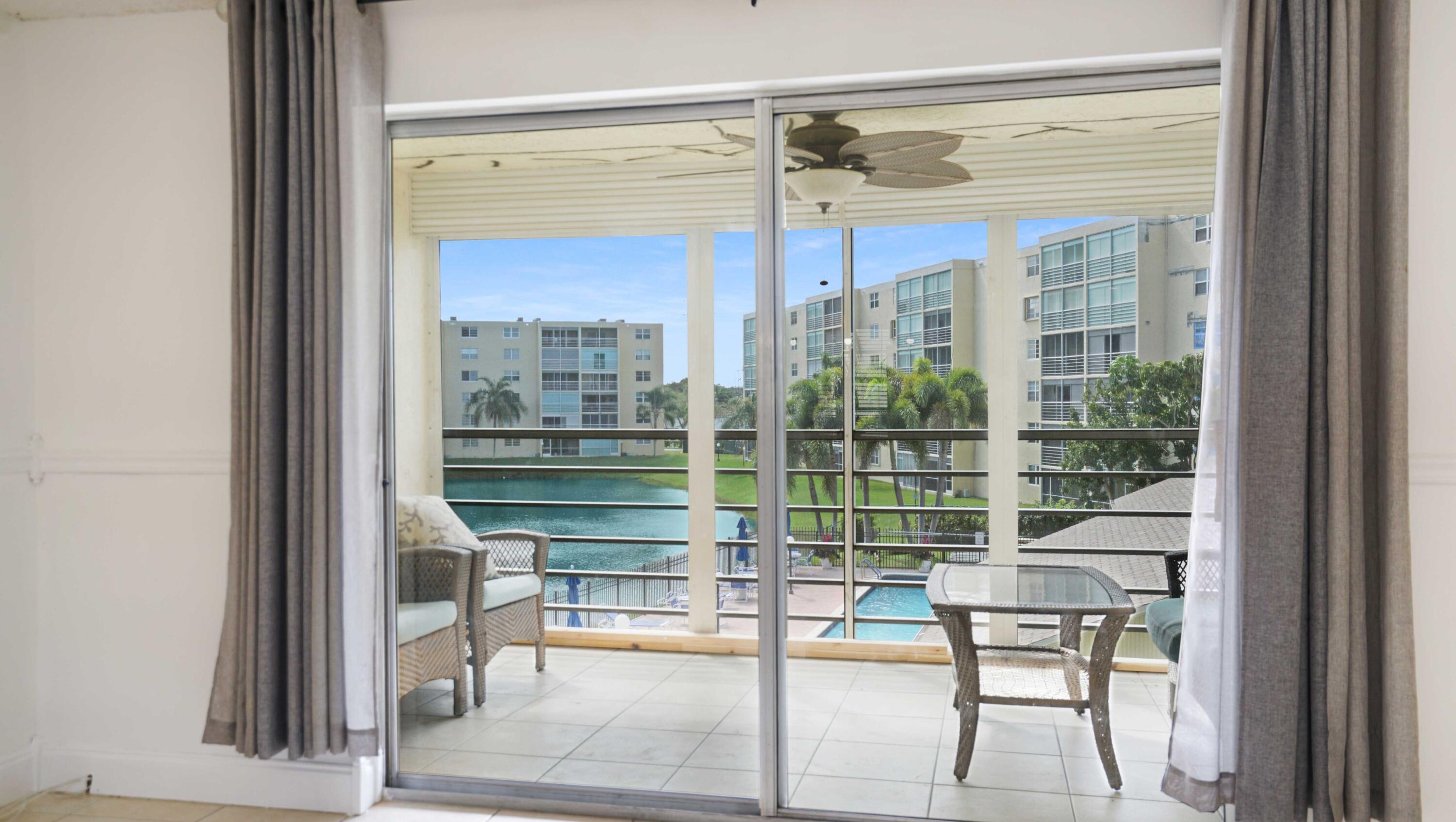 MEADOWBROOK LAKES - Residential Lease