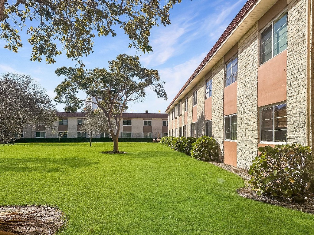 Manor Grove Village I - Residential