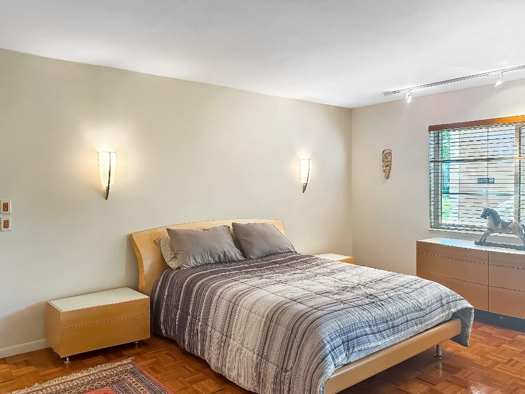 Manor Grove Village I - Residential