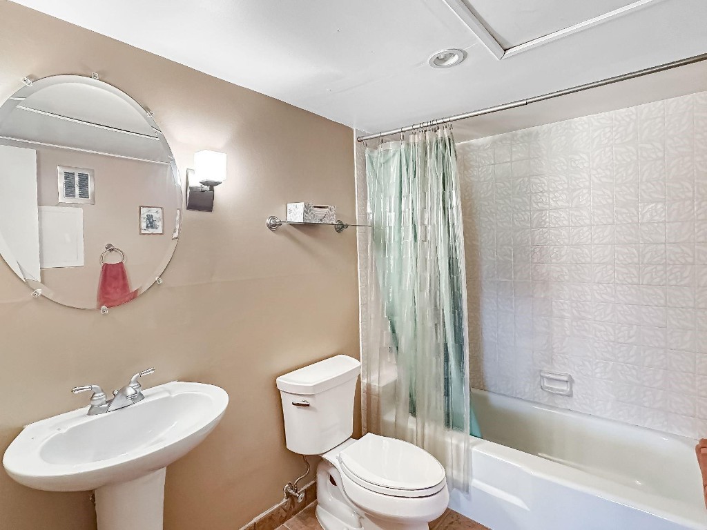 Manor Grove Village I - Residential