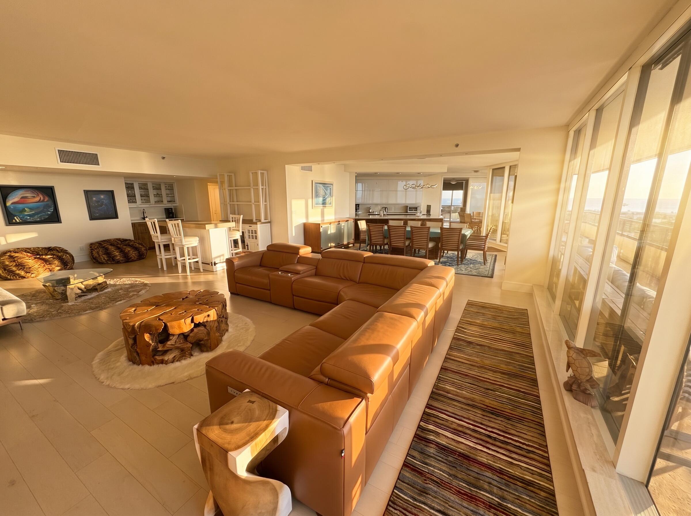 OLD PORT COVE LAKE POINT TOWER CONDO - Residential