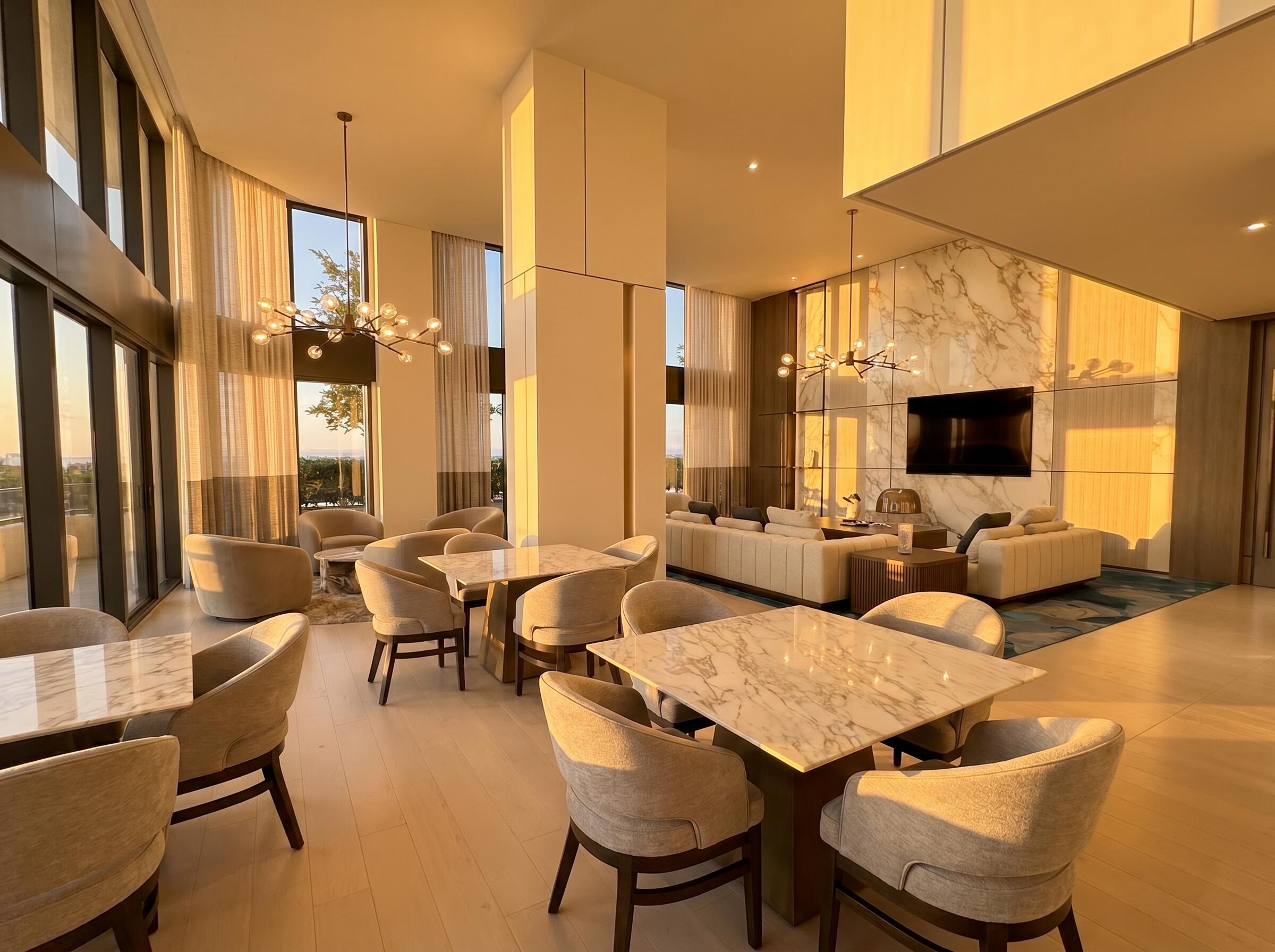 OLD PORT COVE LAKE POINT TOWER CONDO - Residential