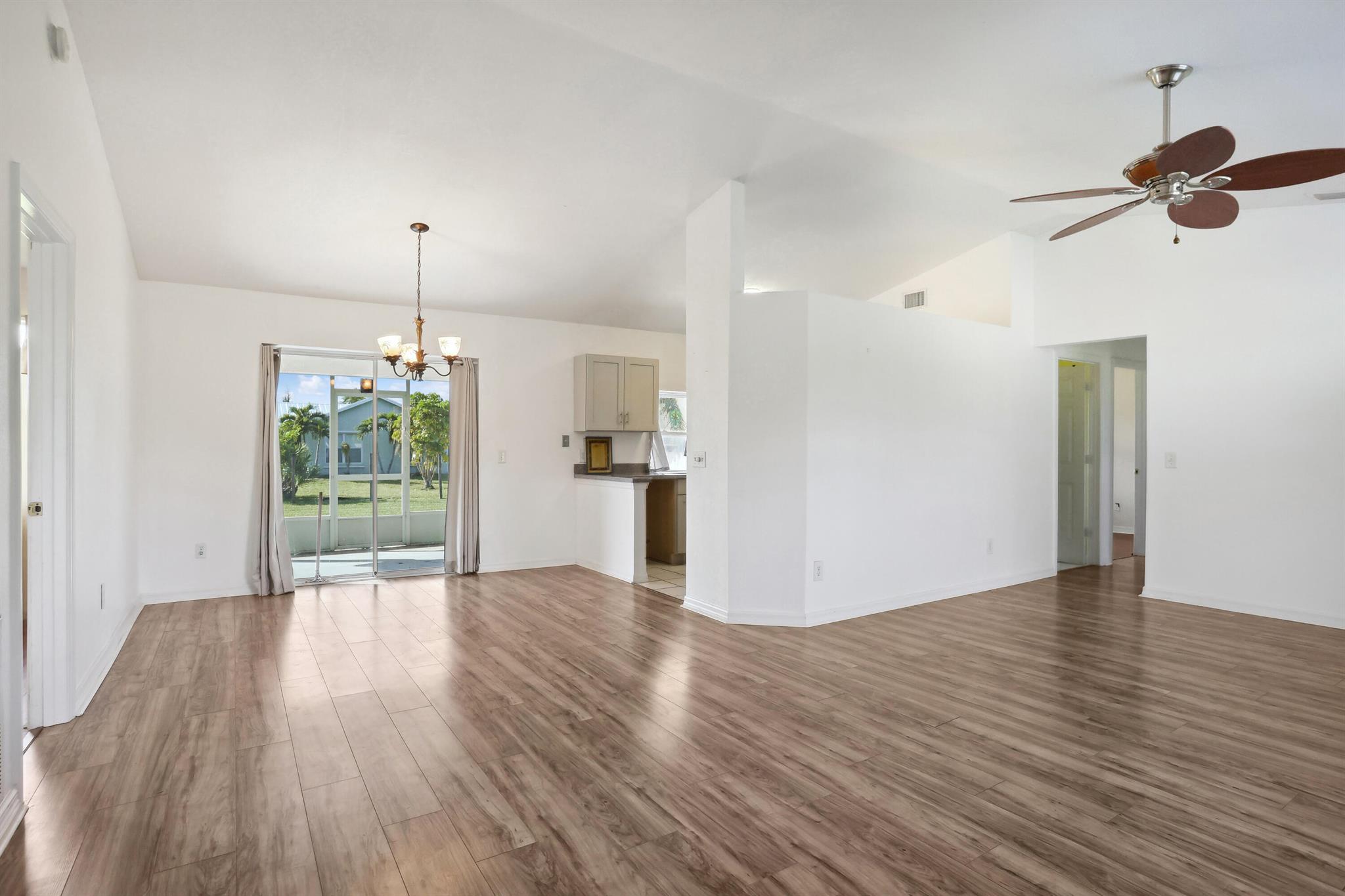 PORT ST LUCIE SECTION 13 - Residential