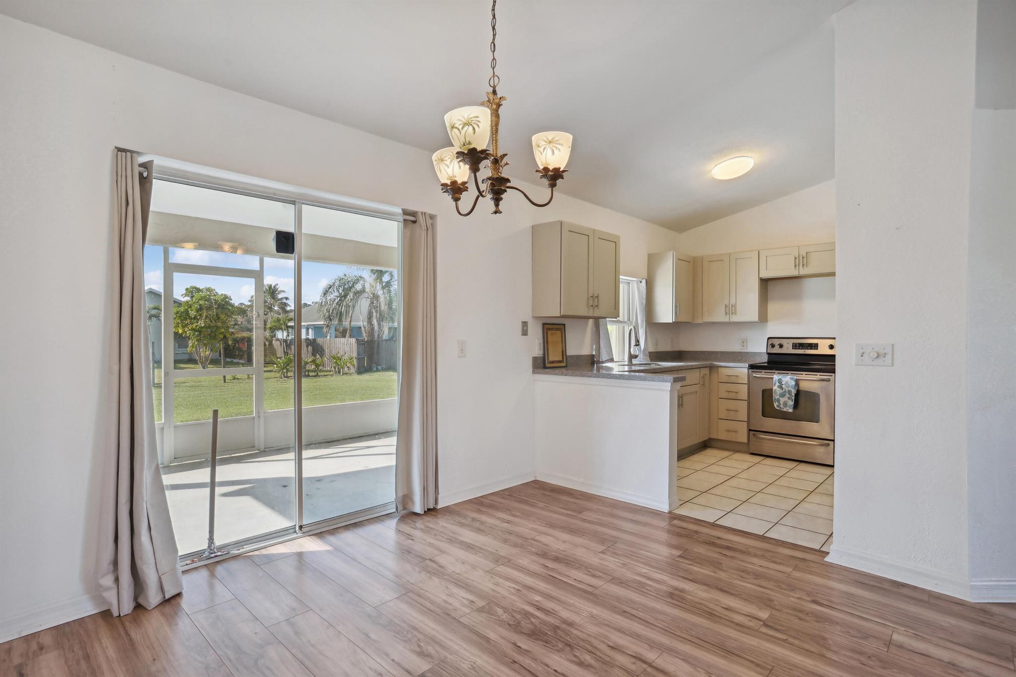 PORT ST LUCIE SECTION 13 - Residential