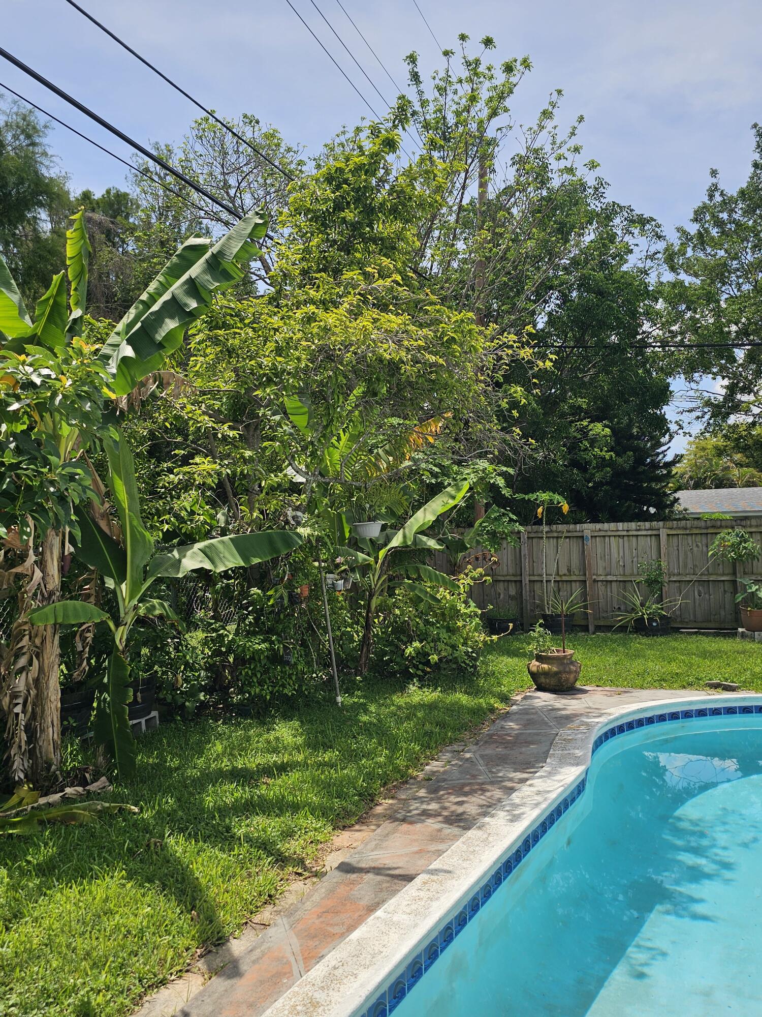 MIRAMAR ISLES SEC 1 - Residential