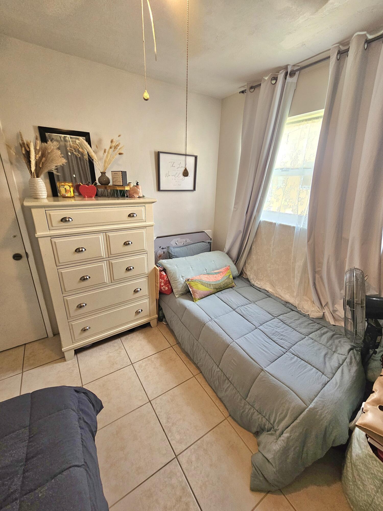 MIRAMAR ISLES SEC 1 - Residential