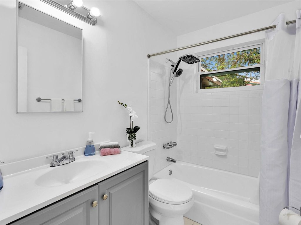 Photo of 7971 NW 16th Street, Pembroke Pines, FL 33024 (MLS # F10546310)