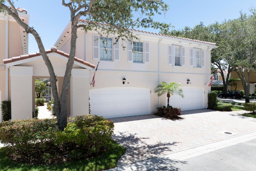 Photo of 76 Laurel Oaks Circle, Tequesta, FL 33469 (MLS # R10988714)