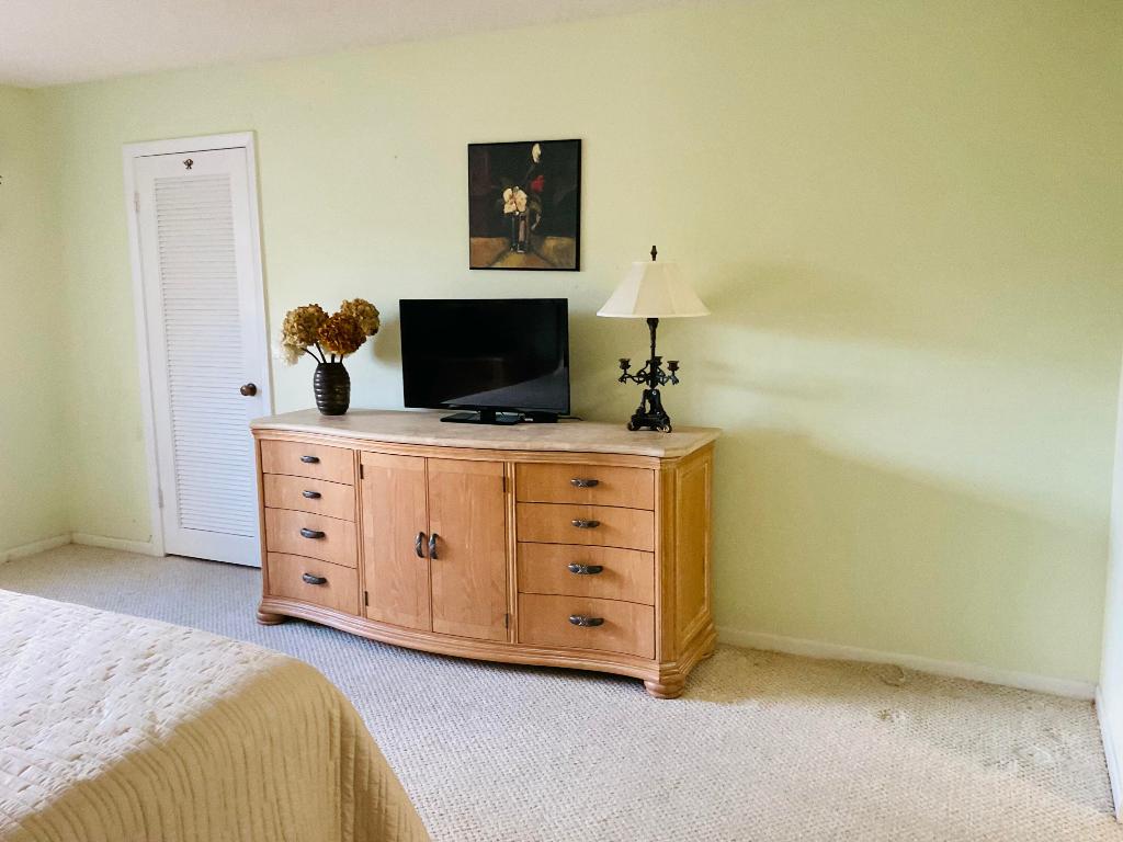 GREENS OF BOCA LAGO CONDO - Residential