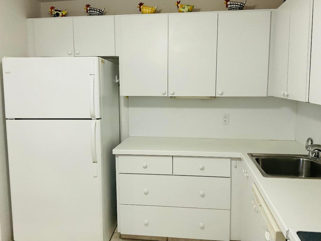 GREENS OF BOCA LAGO CONDO - Residential