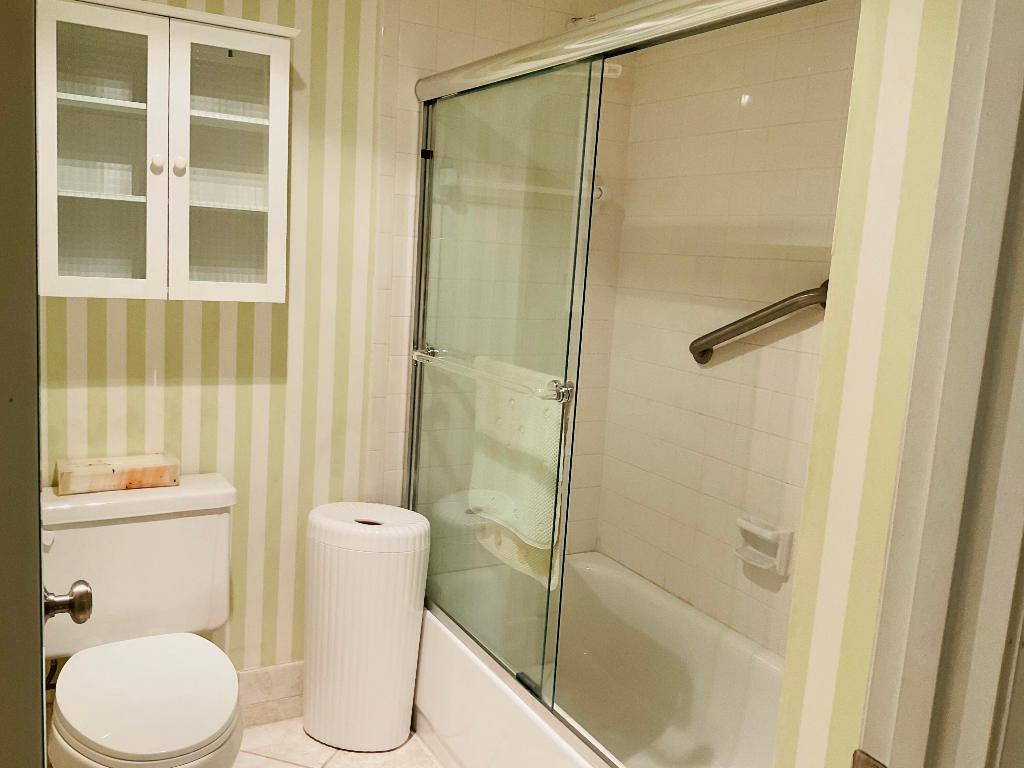 GREENS OF BOCA LAGO CONDO - Residential