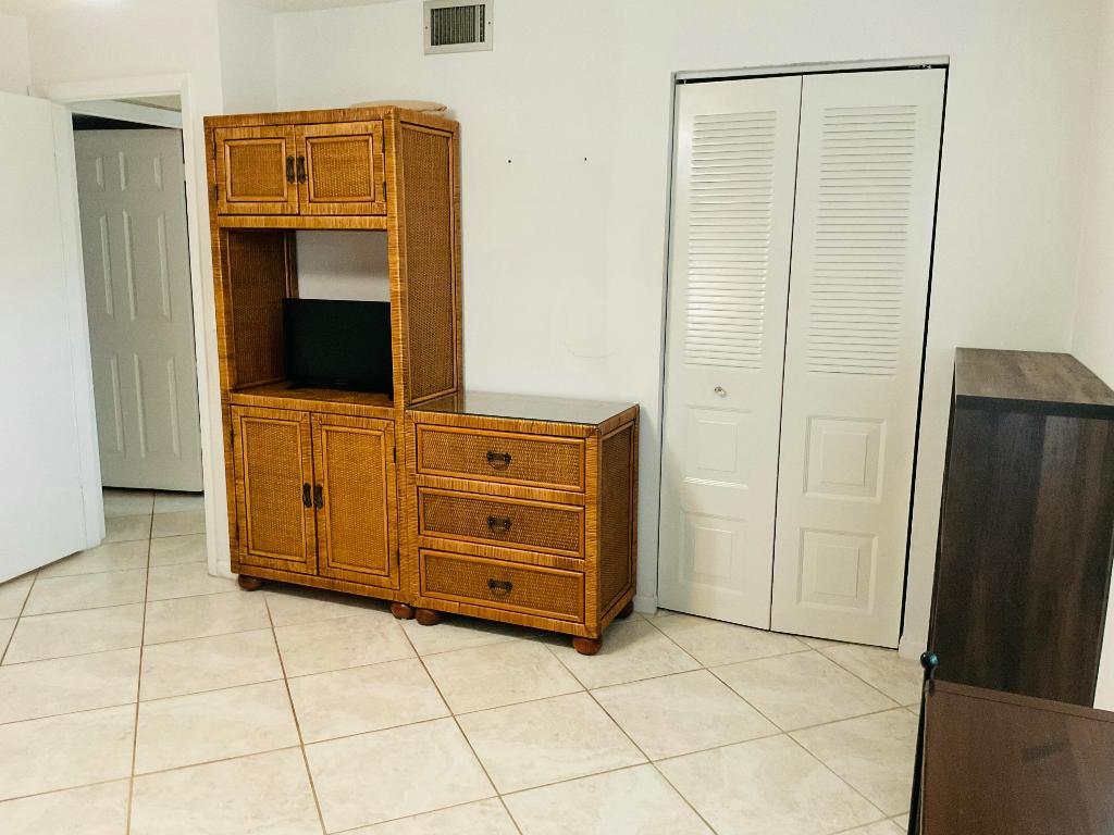 GREENS OF BOCA LAGO CONDO - Residential