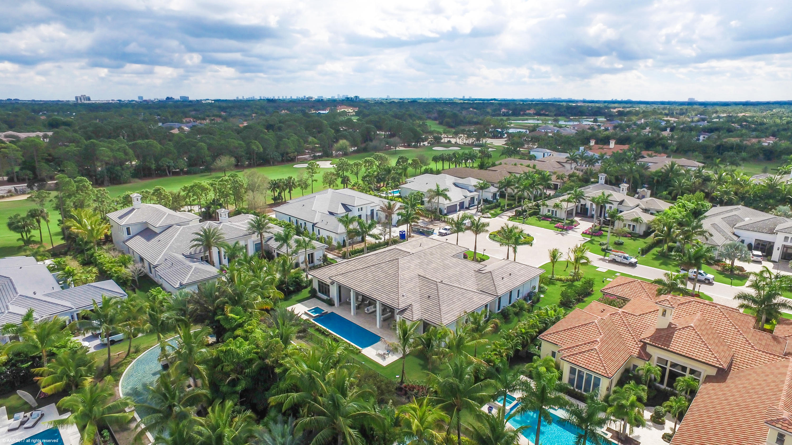 OLD PALM - Residential