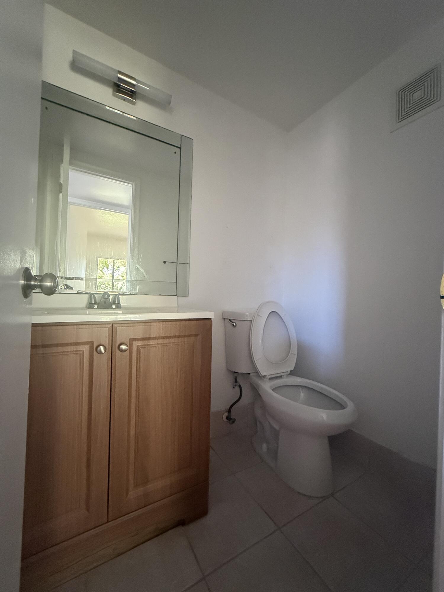 NORWICH CONDO - Residential Lease