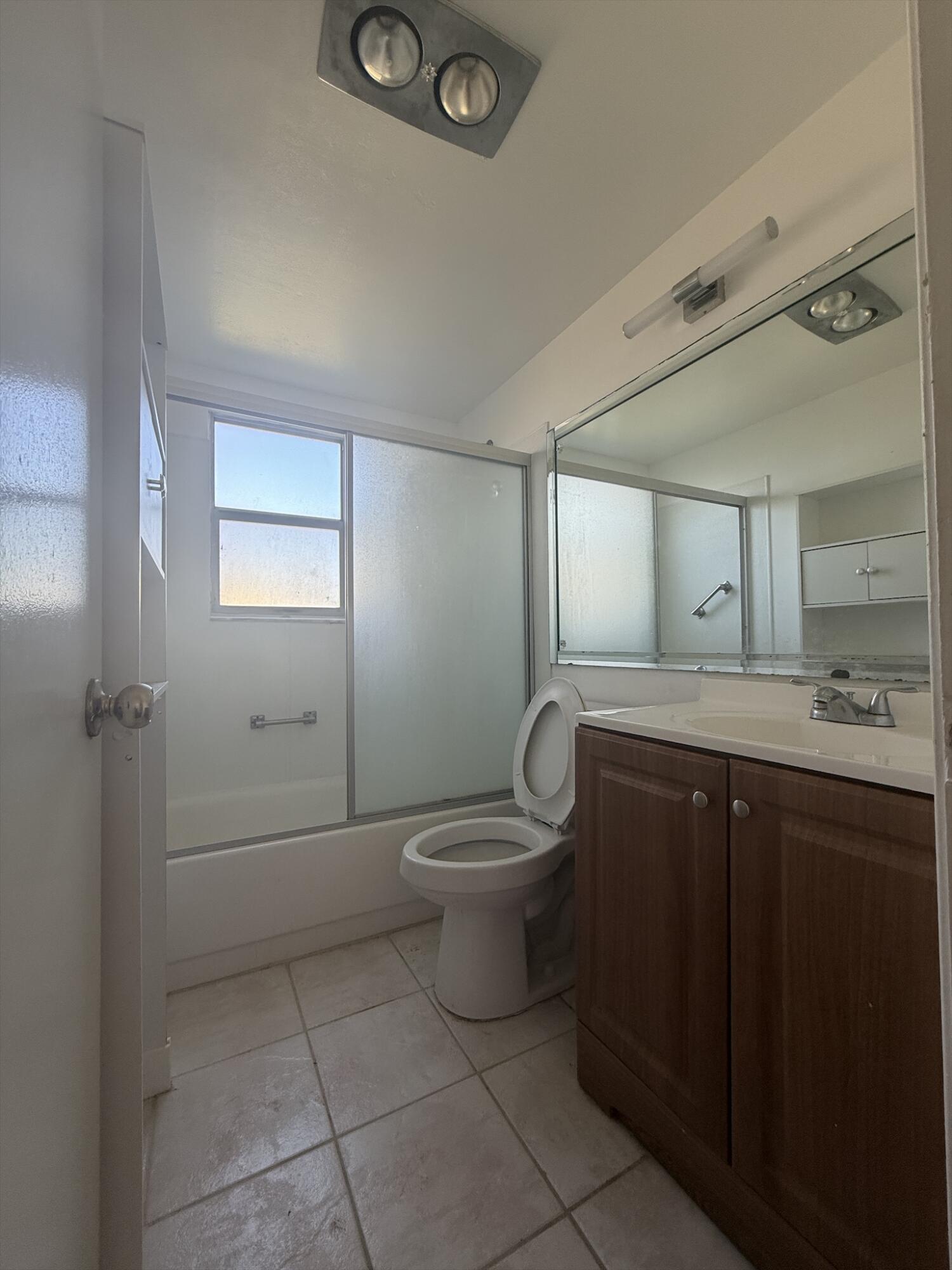 NORWICH CONDO - Residential Lease