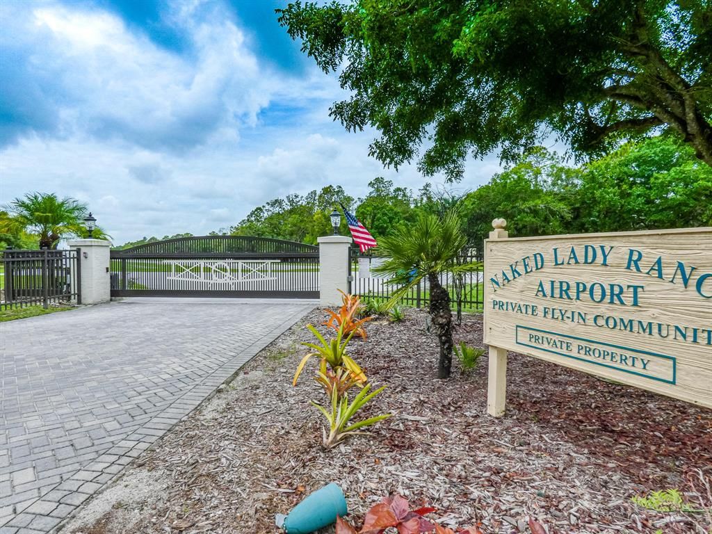 Photo of 6586 SW 52nd Terrace, Palm City, FL 34990 (MLS # R10733102)