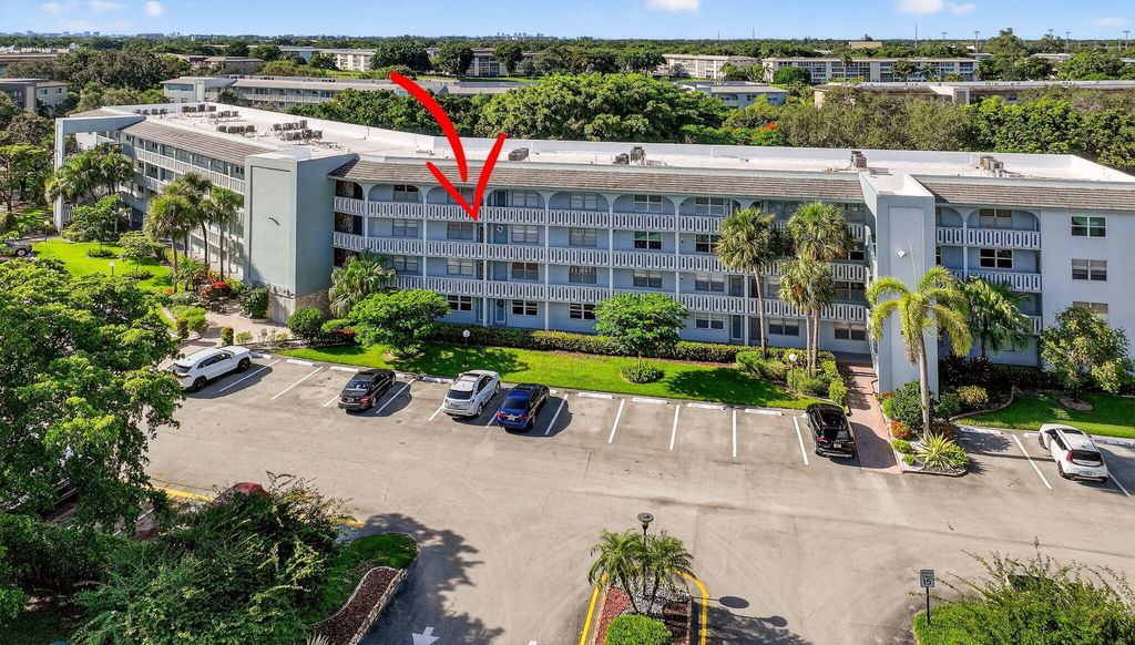 Photo of 3001 Portofino Isle #G3, Coconut Creek, FL 33066 (MLS # B26005675)