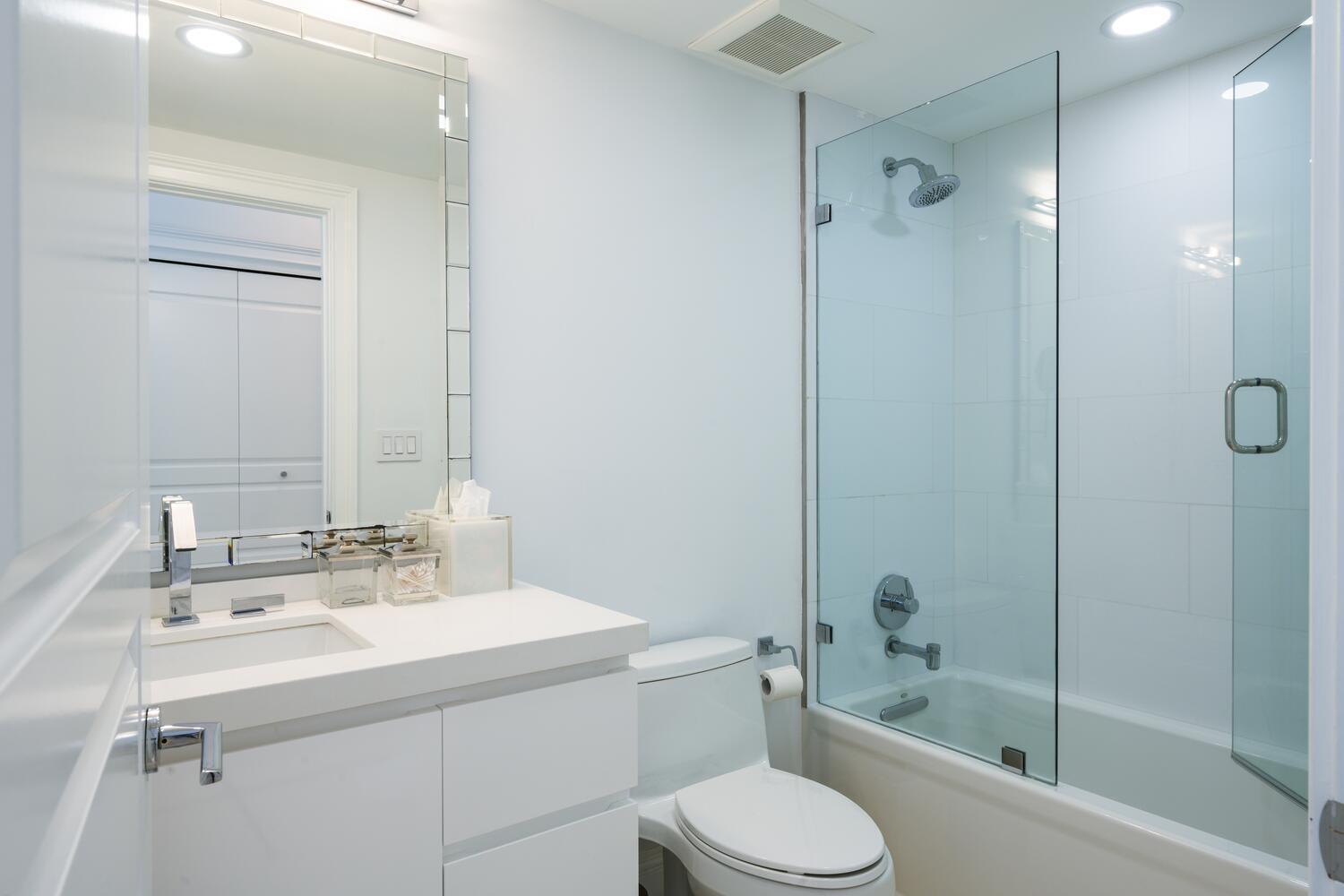 THREE THIRTY OCEAN CONDO - Residential