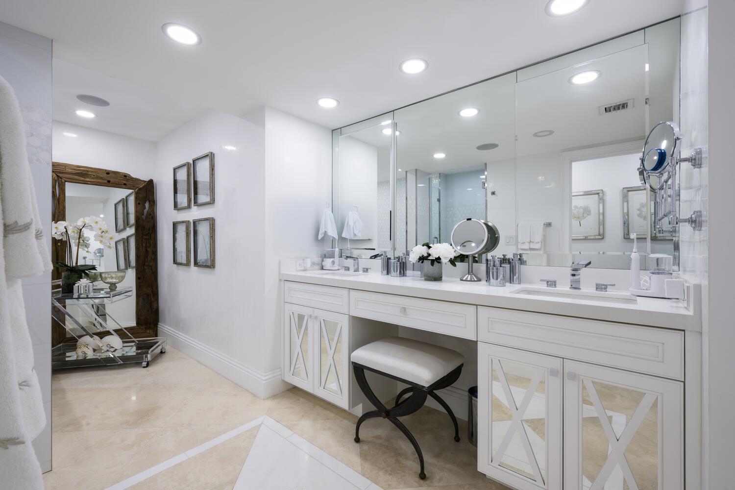 THREE THIRTY OCEAN CONDO - Residential