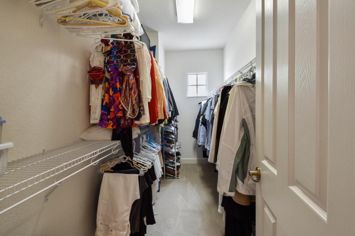 PALOMA - Residential Lease