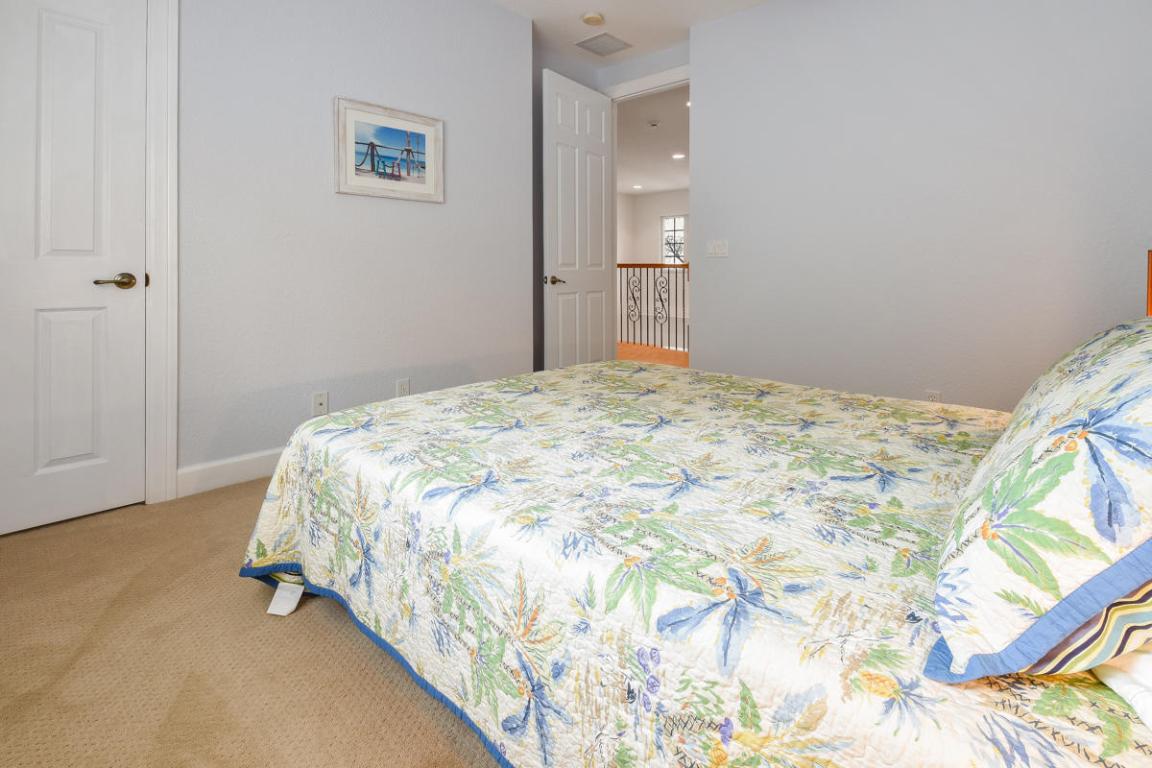 PALOMA - Residential Lease