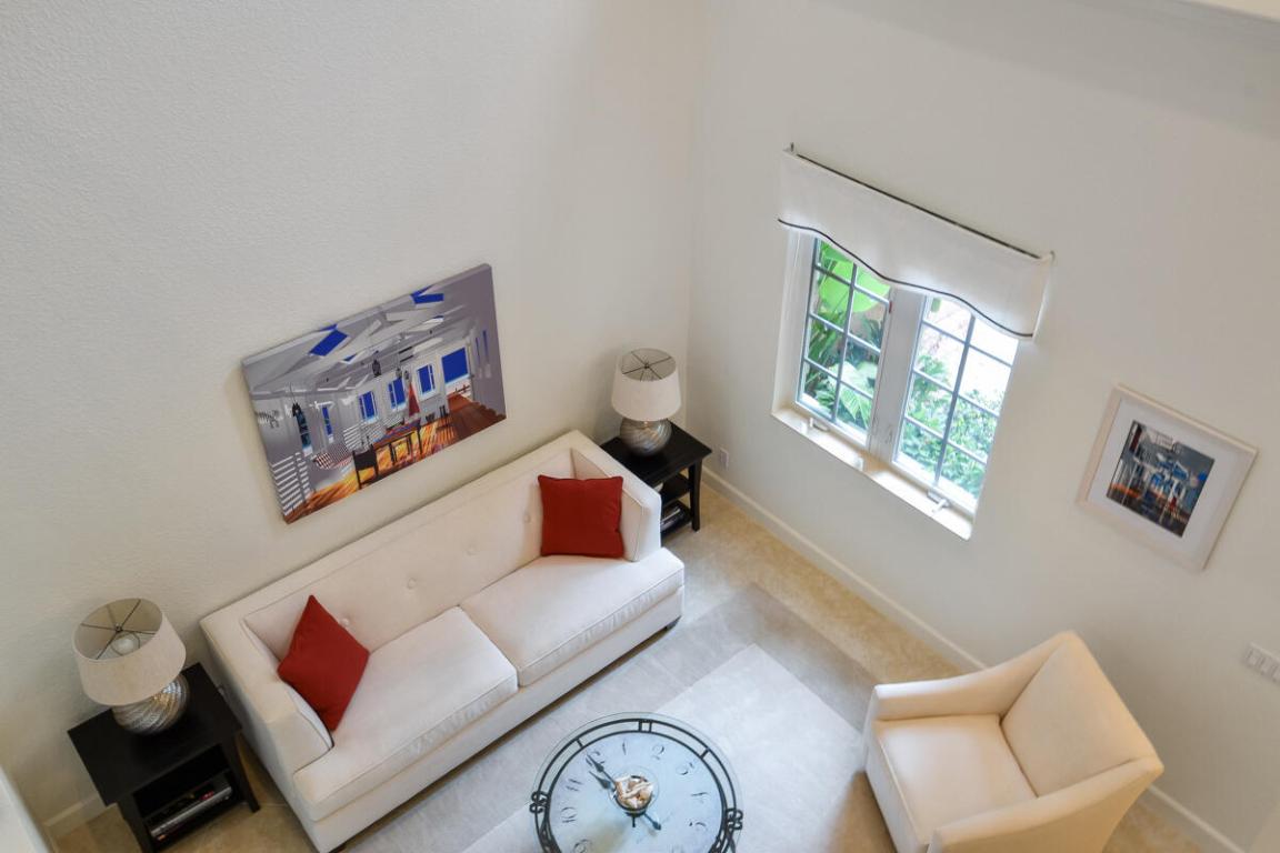 PALOMA - Residential Lease