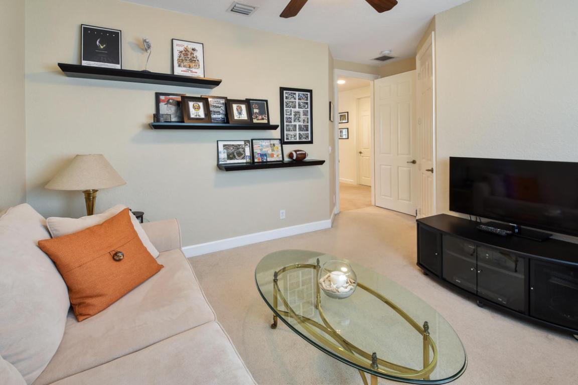 PALOMA - Residential Lease