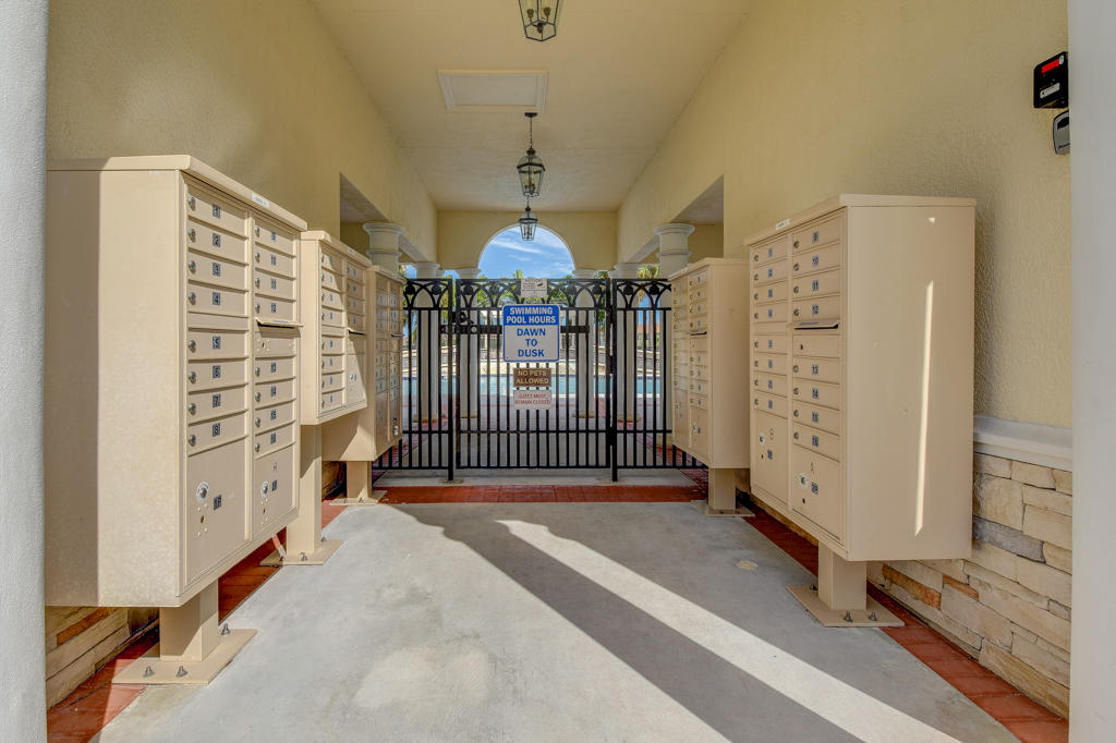 PALOMA - Residential Lease