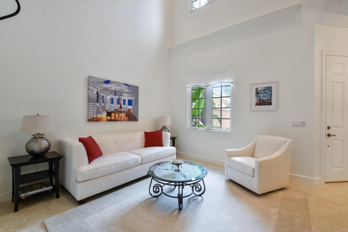 PALOMA - Residential Lease