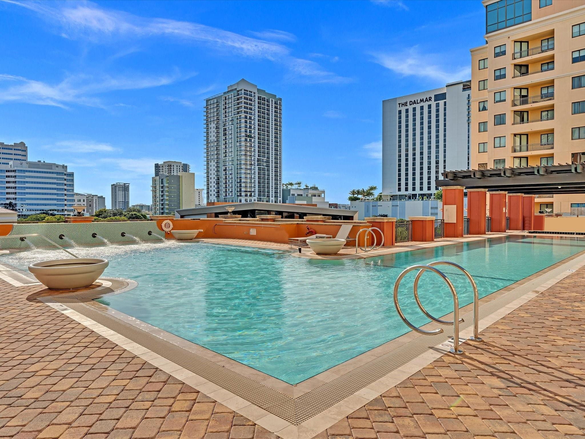 110 N Federal Highway 505