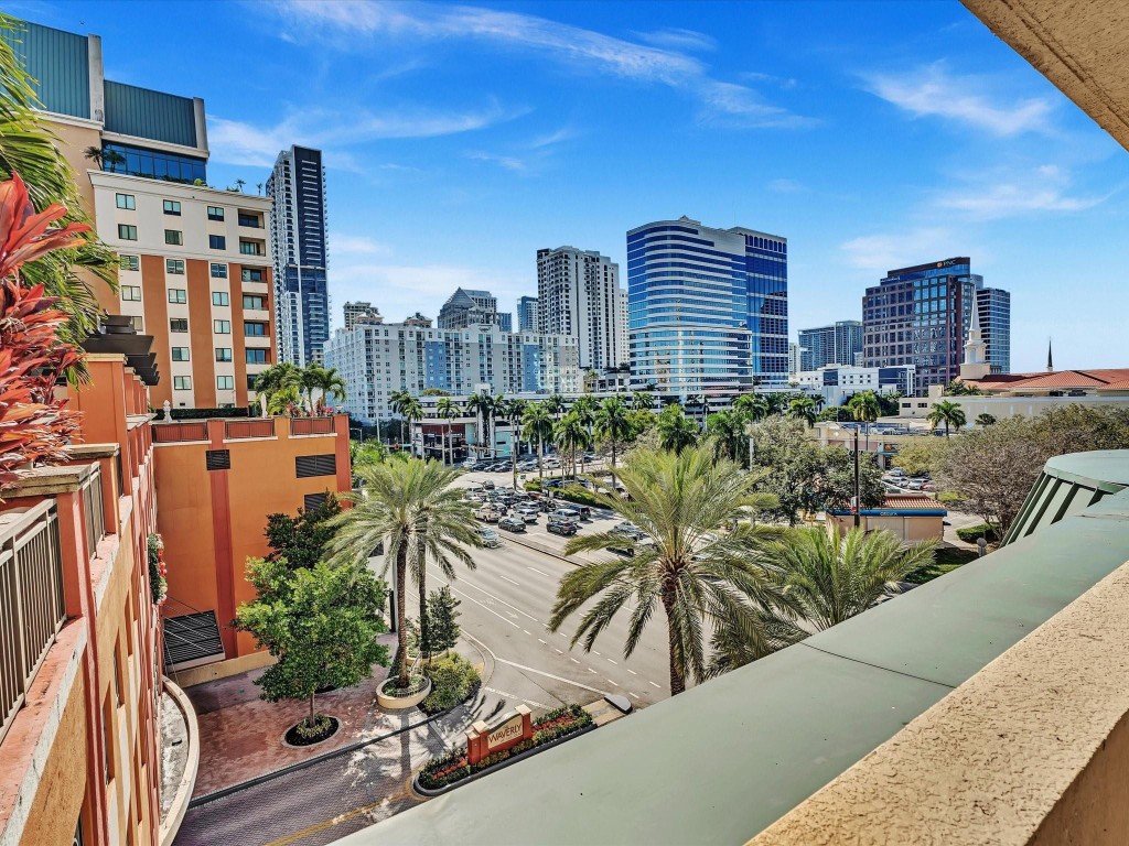 The Waverly at Las Olas - Residential