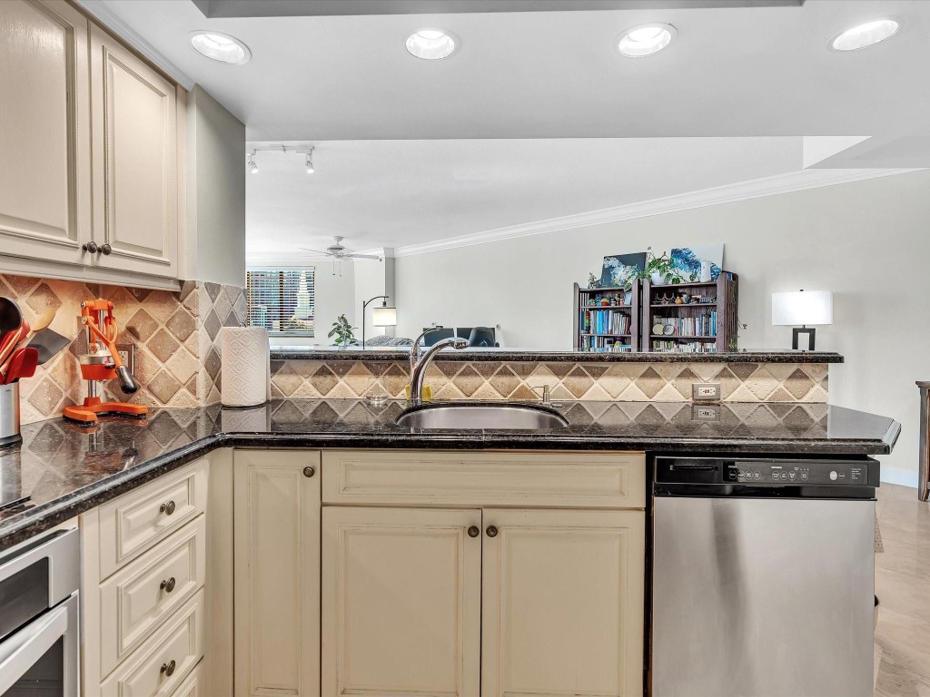 The Waverly at Las Olas - Residential