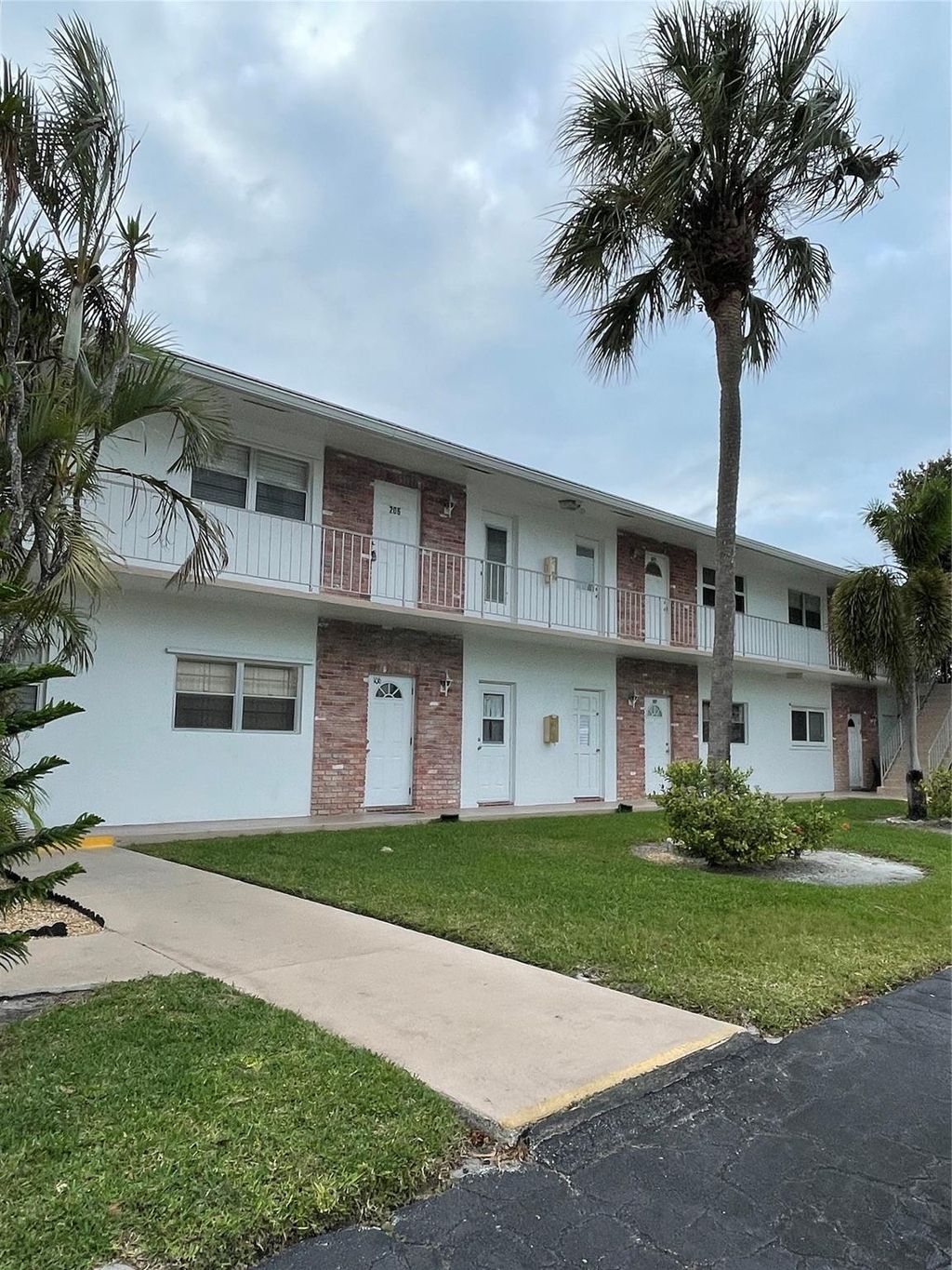 Photo of 2851 E Golf Blvd #206, Pompano Beach, FL 33064 (MLS # F10534179)