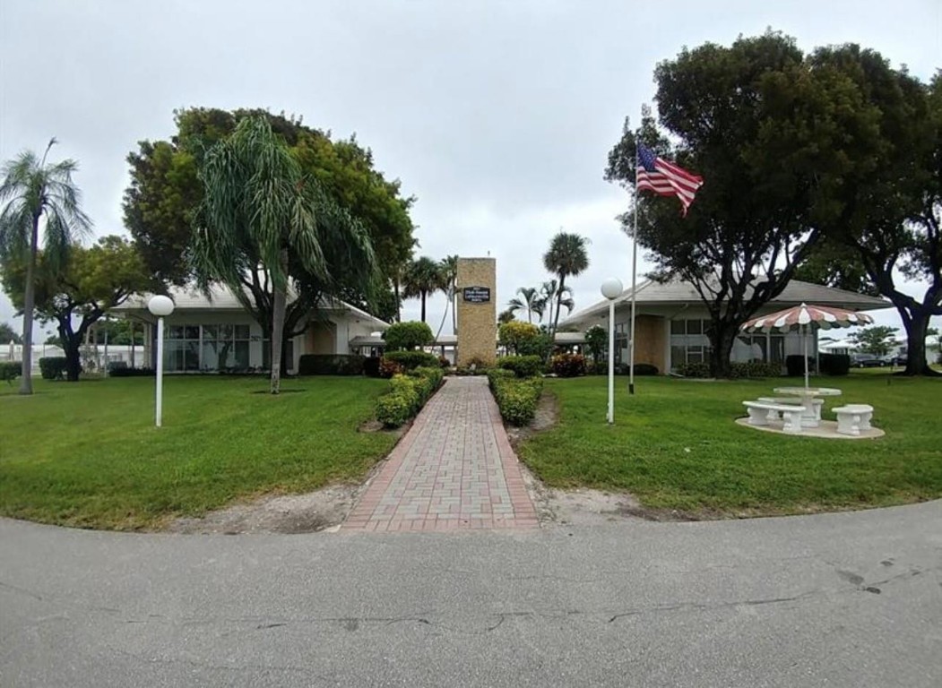 LEISUREVILLE FAIRWAY - Residential