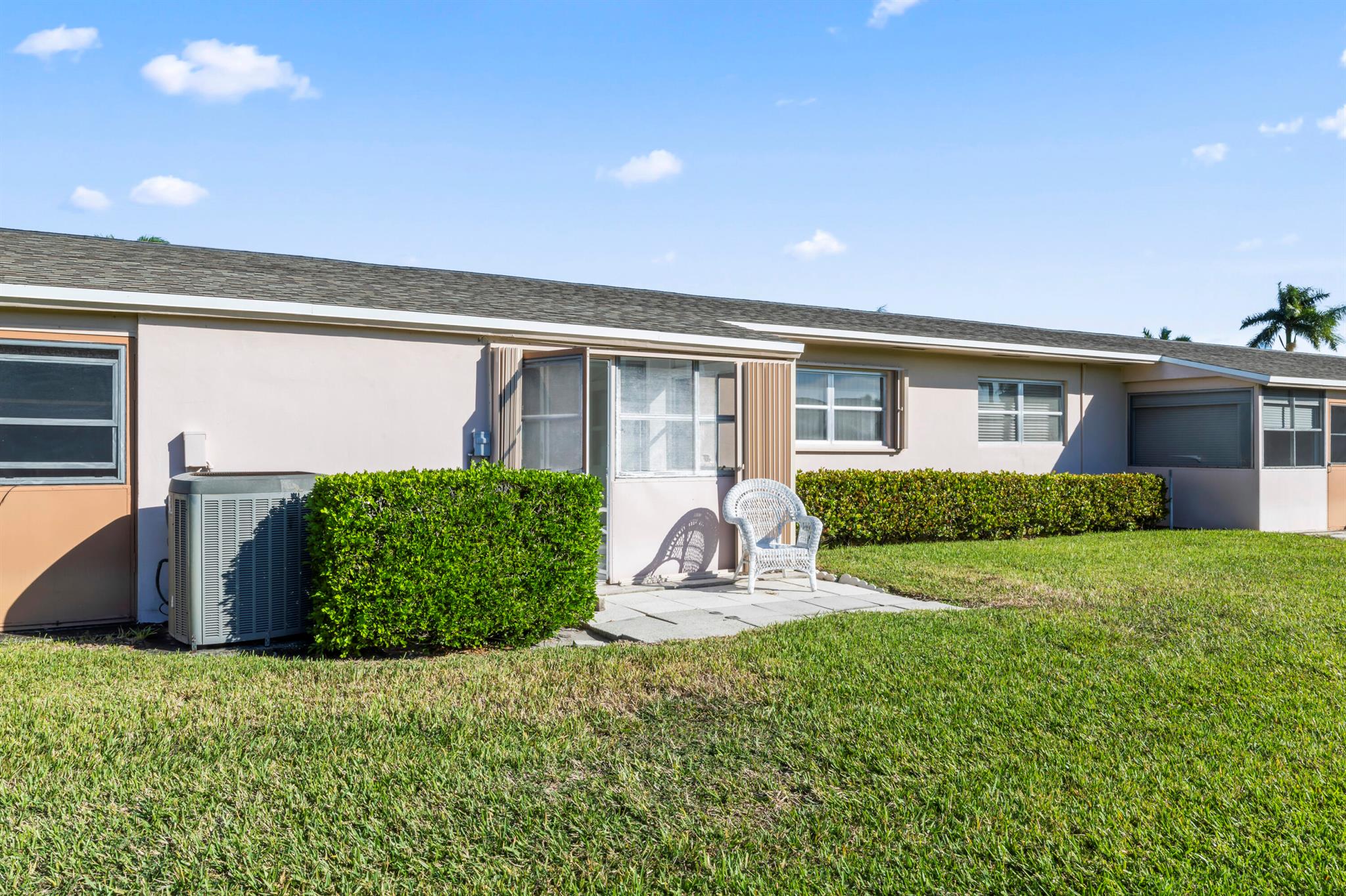 CRESTHAVEN VILLAS 28 COND - Residential