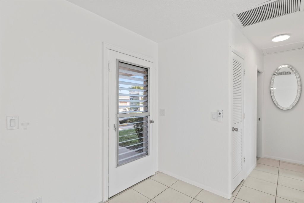 Photo of 2727 Dudley Drive W #G, West Palm Beach, FL 33415 (MLS # R11150509)