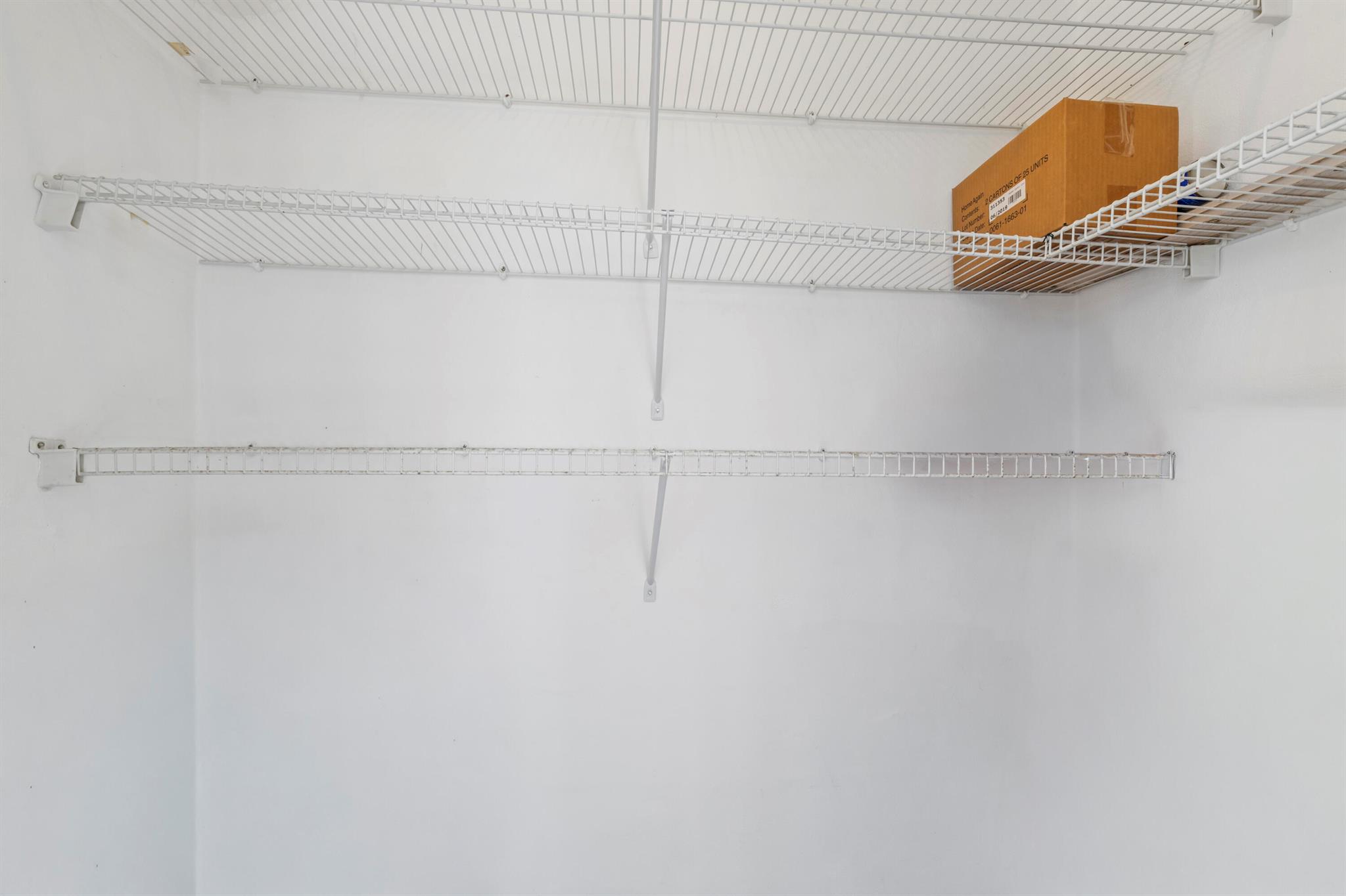 CRESTHAVEN VILLAS 28 COND - Residential