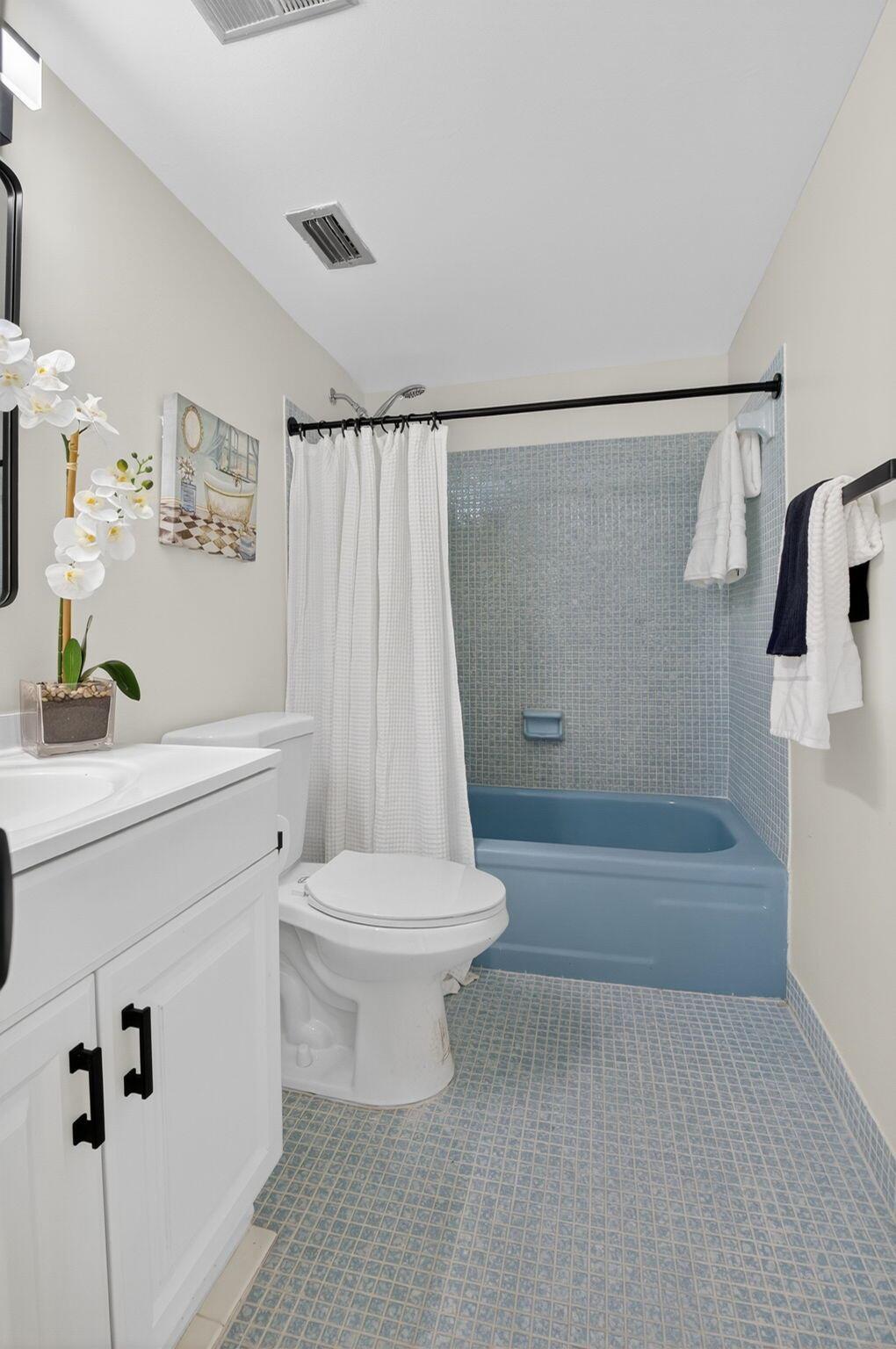 VILLAGES OF ORIOLE ABBEY - Residential