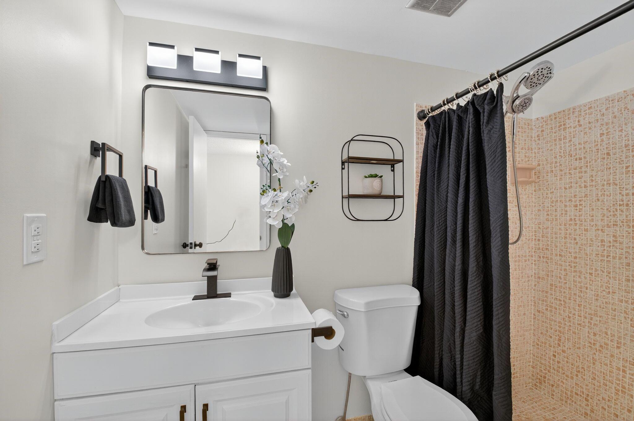 VILLAGES OF ORIOLE ABBEY - Residential