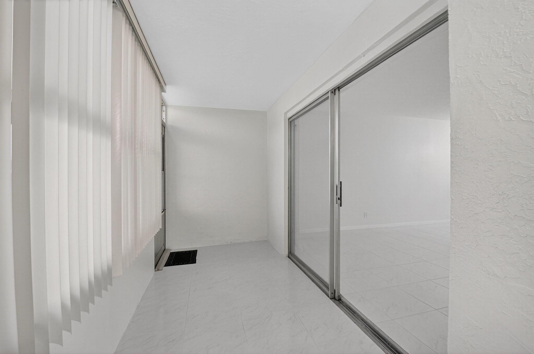 VILLAGES OF ORIOLE ABBEY - Residential