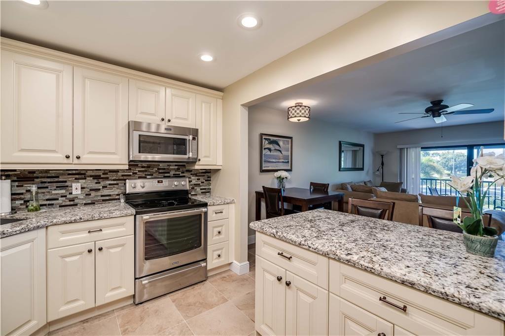 9000 Jacaranda Ln 206