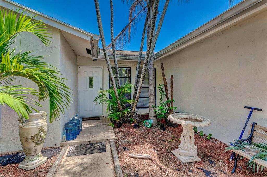 NORTH PALM BEACH HEIGHTS - Residential