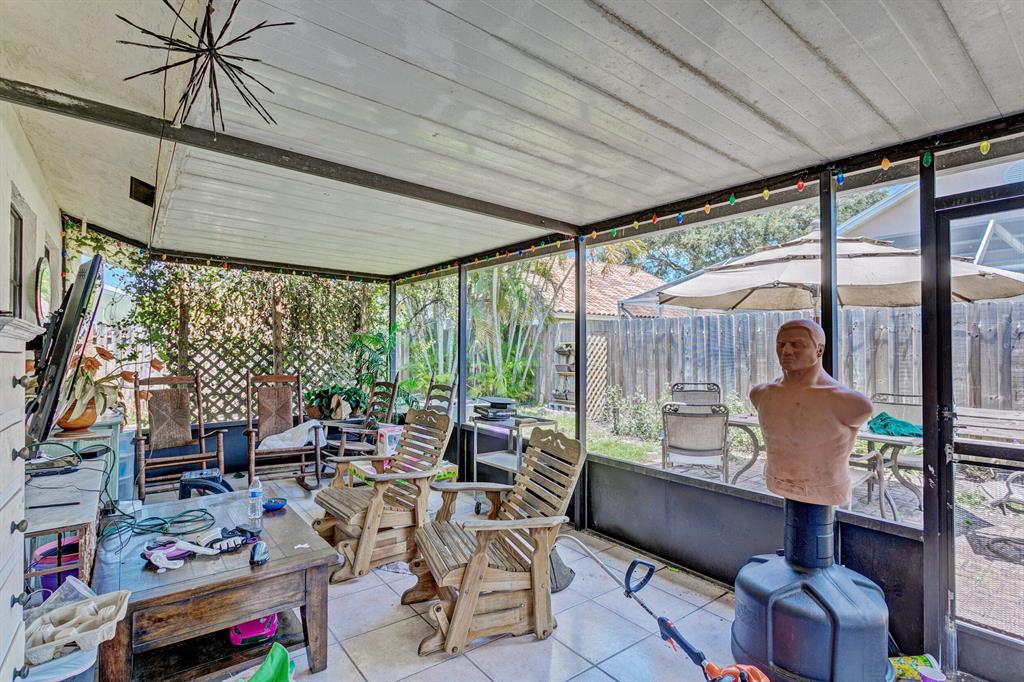 NORTH PALM BEACH HEIGHTS - Residential